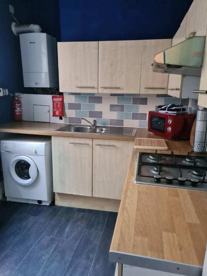 Large Digbeth Double Room Shared Bathroom Birmingham Buitenkant foto